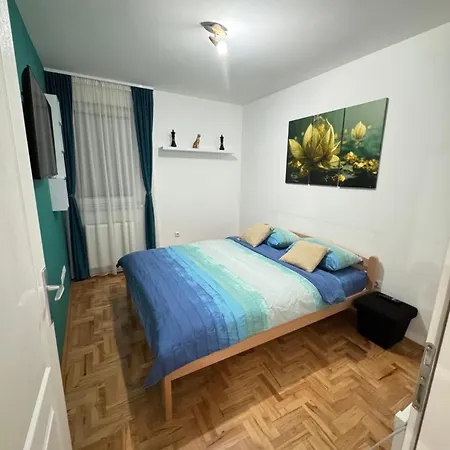 Blue Moon * Sarajevo