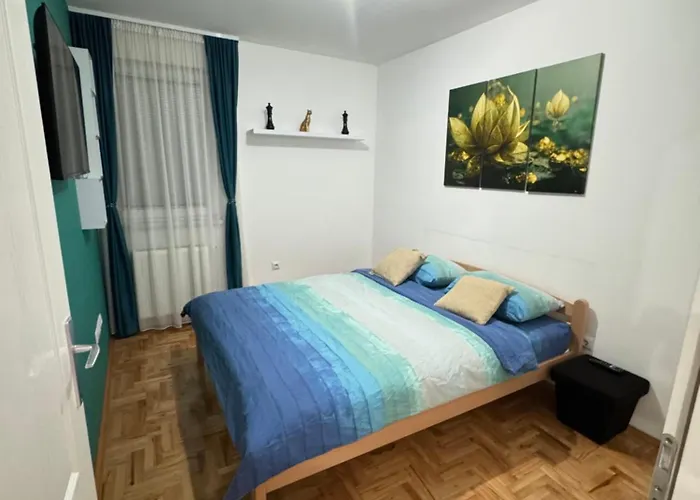 Blue Moon * Sarajevo