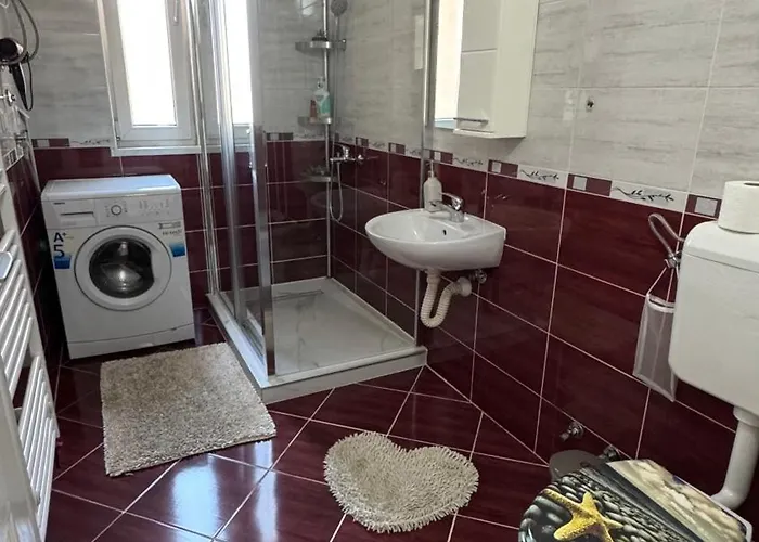 Blue Moon アパート *